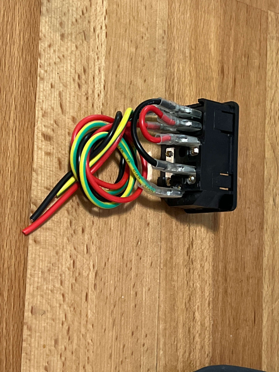AC power inlet  R-3014s